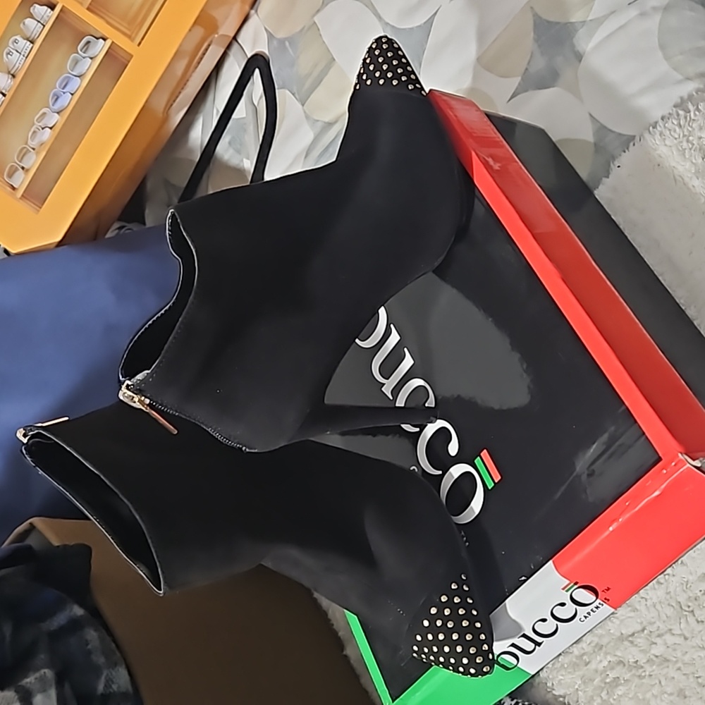 Gorgeous black suede booties